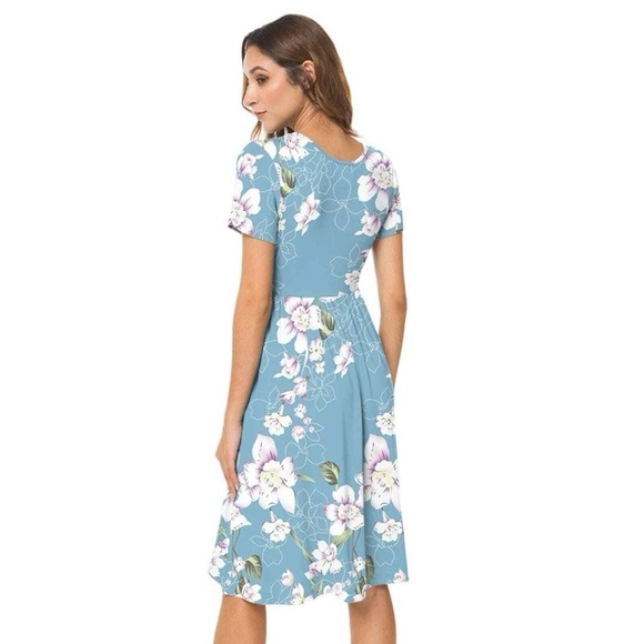 Boutique DB Moon Floral Blue Dress NWOT - Picture 3 of 7
